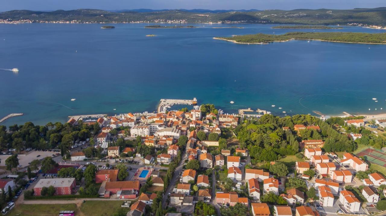 Apartament Jukic Sveti Filip i Jakov Exteriör bild