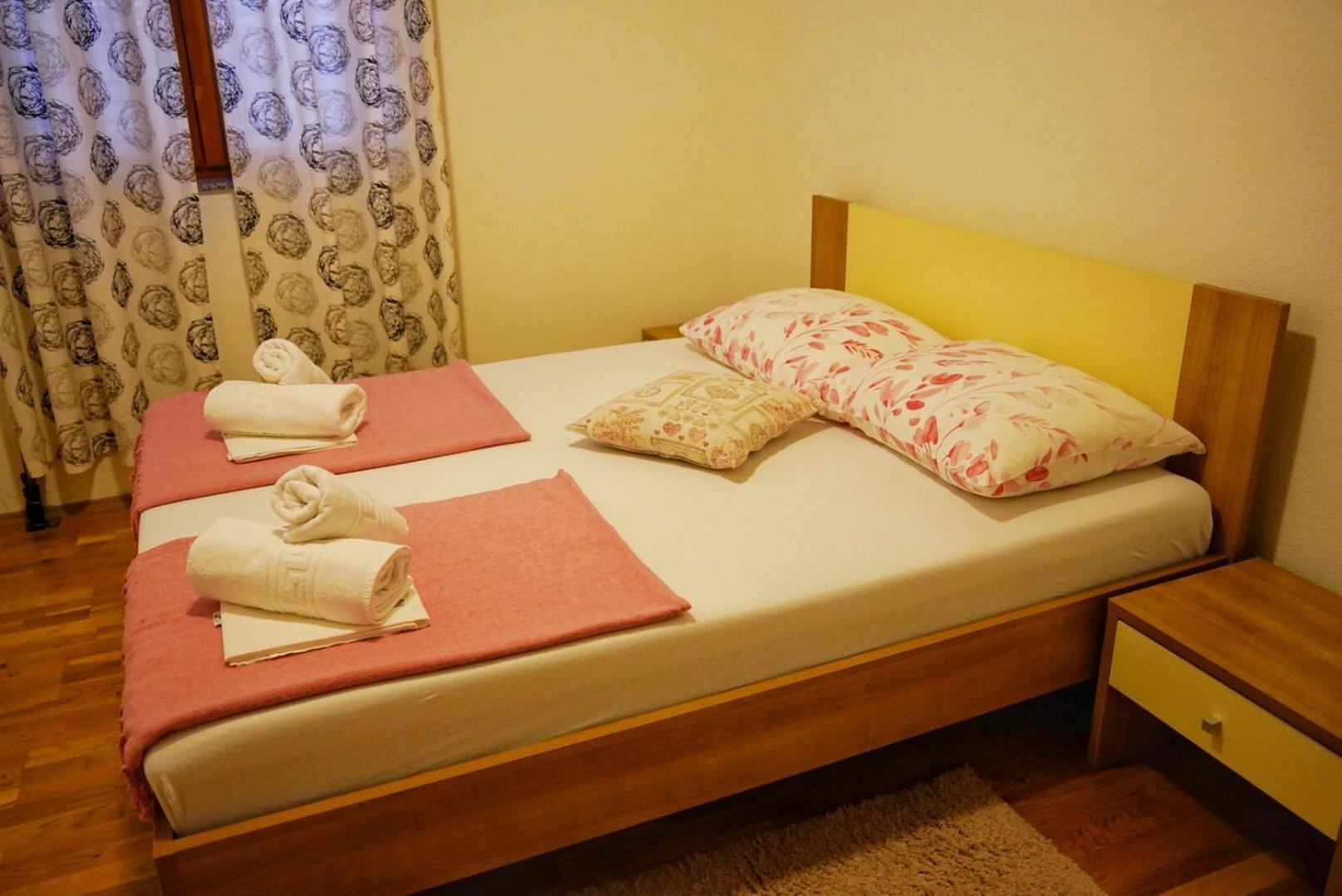 Apartament Jukic Sveti Filip i Jakov Exteriör bild