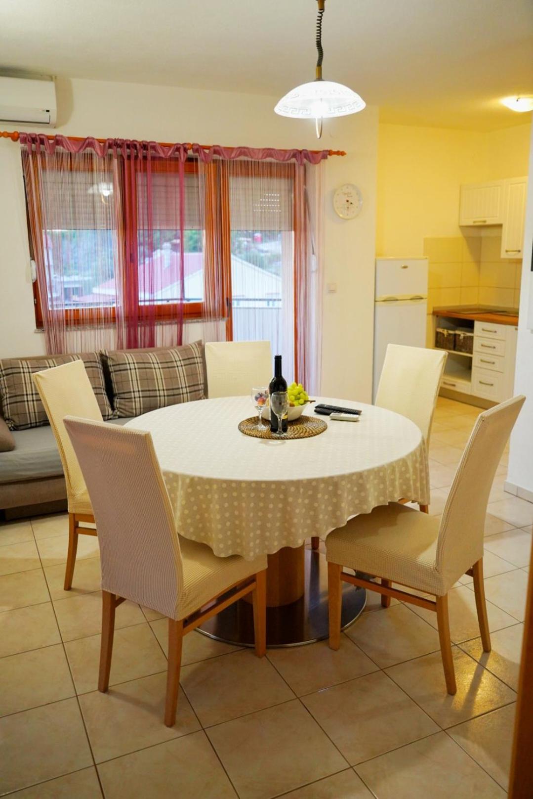 Apartament Jukic Sveti Filip i Jakov Exteriör bild