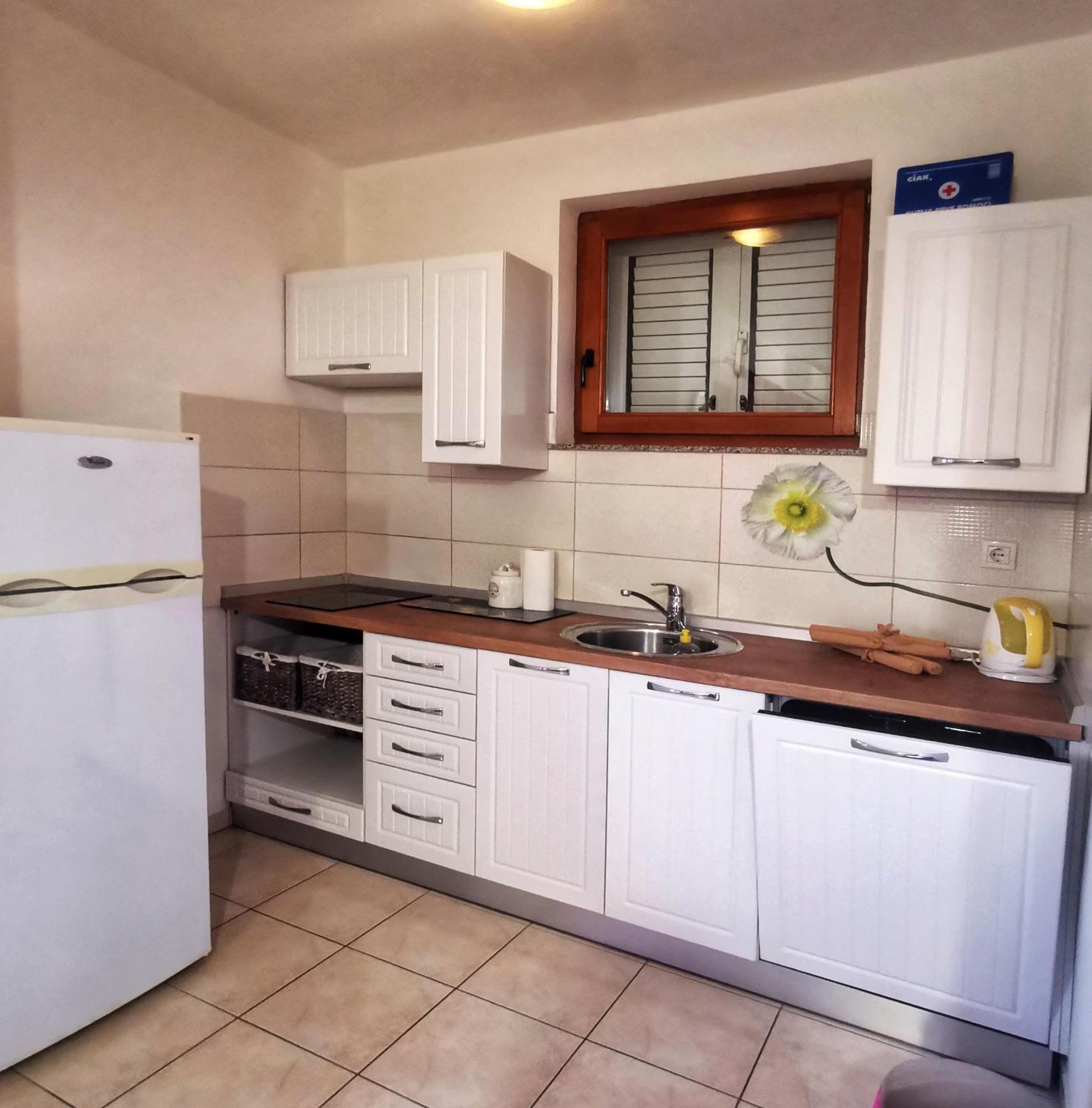 Apartament Jukic Sveti Filip i Jakov Exteriör bild