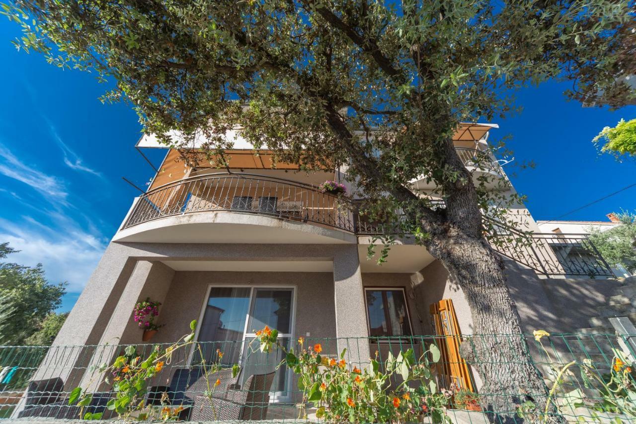 Apartament Jukic Sveti Filip i Jakov Exteriör bild