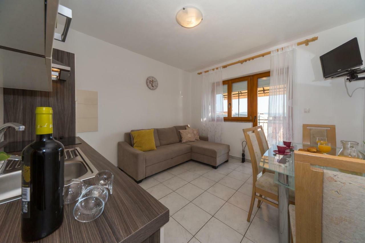 Apartament Jukic Sveti Filip i Jakov Exteriör bild